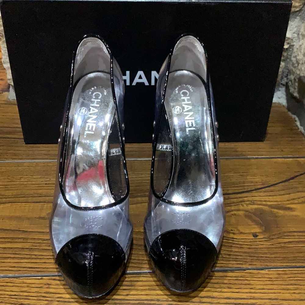 Chanel pumps
